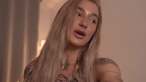 Snapshot of sparks__daisy chatting on February 14, 3:36 pm DAISY online show from February 14, 3:36 pm