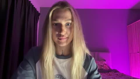 Snapshot of sparks__daisy chatting on October 5, 11:30 am DAISY online show from October 5, 11:30 am