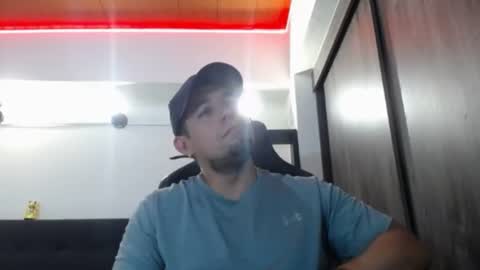 Snapshot of spartacus_cam chatting on July 7, 7:23 am online show from July 7, 7:23 am