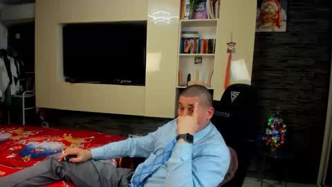 Snapshot of spartandaddy48 chatting on January 9, 11:28 pm Spartan online show from January 9, 11:28 pm