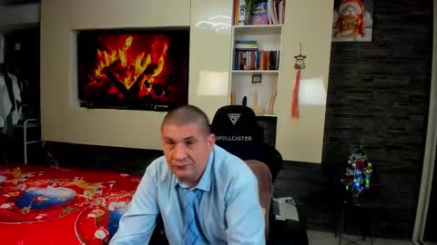 Snapshot of spartandaddy48 chatting on January 10, 11:42 pm Spartan online show from January 10, 11:42 pm