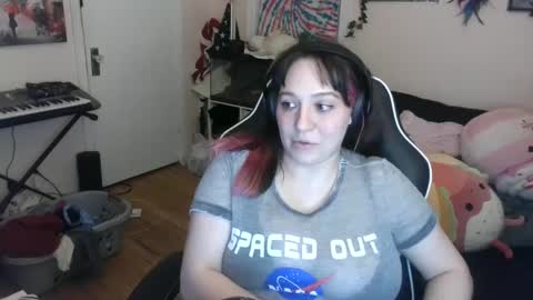 Snapshot of spawnofademon chatting on February 18, 12:06 pm spawnofademon online show from February 18, 12:06 pm