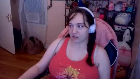 Snapshot of spawnofademon chatting on May 27, 4:31 am spawnofademon online show from May 27, 4:31 am