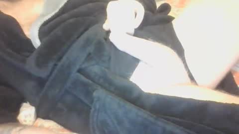 Snapshot of species98 chatting on December 2, 11:23 pm species online show from December 2, 11:23 pm