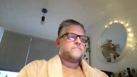 DutchDude online show from December 26, 10:05 am