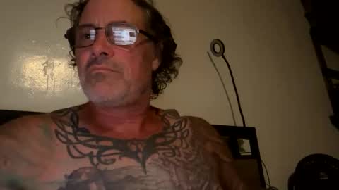 Snapshot of specter1972 chatting on November 16, 12:16 am specter1972 online show from November 16, 12:16 am