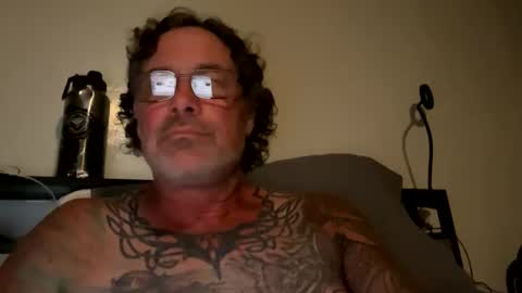 Snapshot of specter1972 chatting on November 19, 1:49 am specter1972 online show from November 19, 1:49 am