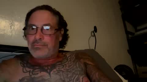 Snapshot of specter1972 chatting on November 20, 1:17 am specter1972 online show from November 20, 1:17 am