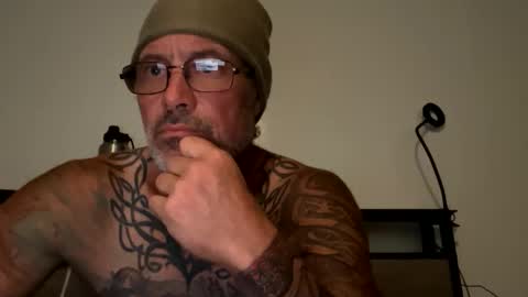 Snapshot of specter1972 chatting on November 23, 5:57 pm specter1972 online show from November 23, 5:57 pm