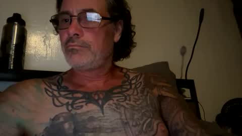 Snapshot of specter1972 chatting on December 3, 1:13 am specter1972 online show from December 3, 1:13 am