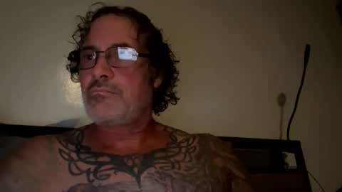 Snapshot of specter1972 chatting on December 5, 12:19 am specter1972 online show from December 5, 12:19 am