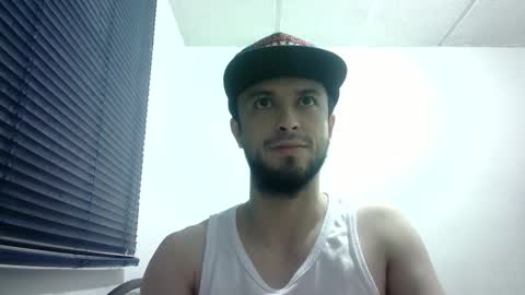 sperm_donor94 online show from December 4, 4:10 am