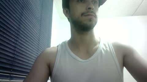 sperm_donor94 online show from December 18, 11:40 pm