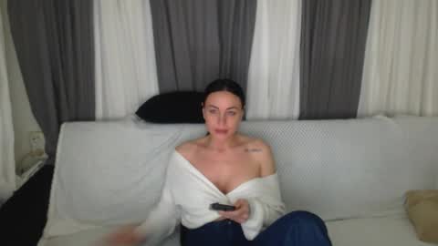 Carla online show from February 12, 1:50 pm