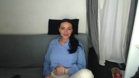 Carla online show from March 7, 4:15 pm