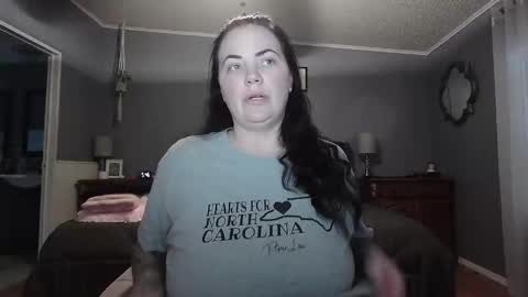 Snapshot of spiceywifex chatting on February 10, 10:47 pm SpiceywifeX online show from February 10, 10:47 pm