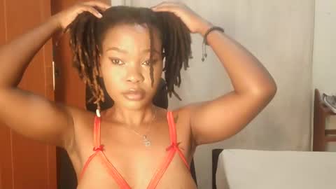 Snapshot of spicy_kerrine chatting on March 8, 11:07 pm Spicy kerrine online show from March 8, 11:07 pm