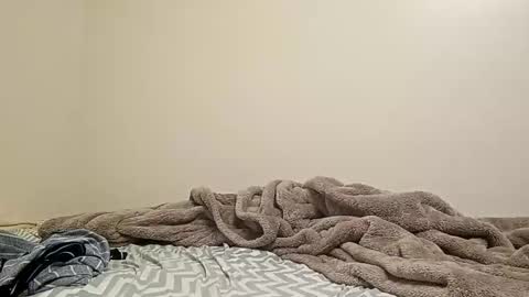 Snapshot of spicyhotmxlf chatting on April 15, 1:29 pm spicyhotmxlf online show from April 15, 1:29 pm