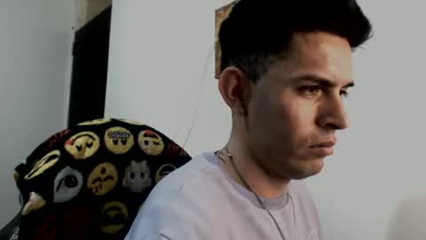 Snapshot of spicylatindave chatting on May 27, 7:00 pm Dave Vargas online show from May 27, 7:00 pm