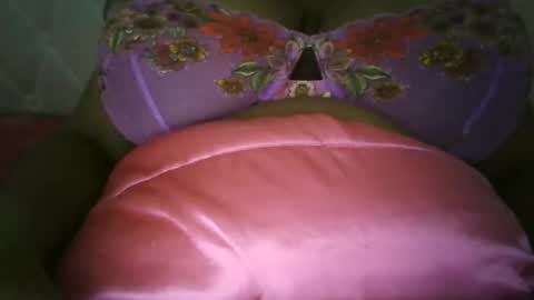 Ashanti online show from November 14, 3:05 am