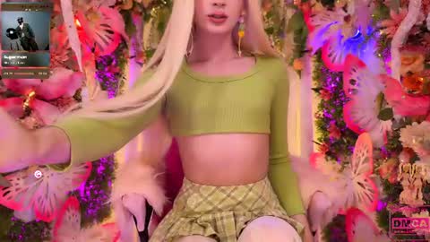 Snapshot of spicysluts chatting on July 25, 3:37 am Alison Sharon online show from July 25, 3:37 am