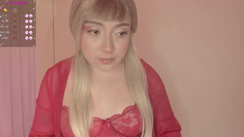 Snapshot of spicyvainilla chatting on February 24, 1:03 am Valeria online show from February 24, 1:03 am