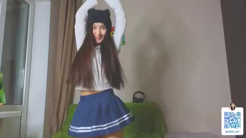 Snapshot of spicyyuki chatting on February 6, 6:33 pm Tipsy online show from February 6, 6:33 pm