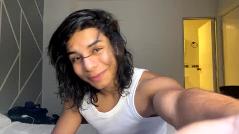 Snapshot of spideychill chatting on December 5, 1:06 pm spideychill online show from December 5, 1:06 pm