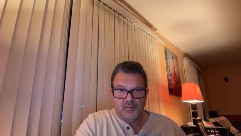 Snapshot of spike69old chatting on May 15, 11:23 pm spike69old online show from May 15, 11:23 pm