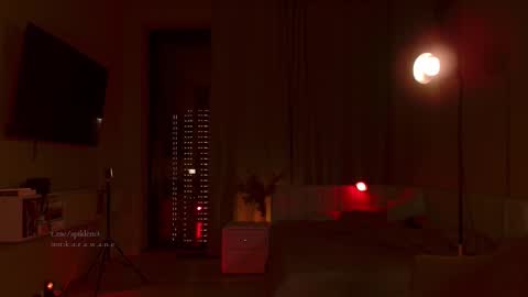 Snapshot of spiklencii chatting on December 18, 5:19 pm Elizabeth online show from December 18, 5:19 pm