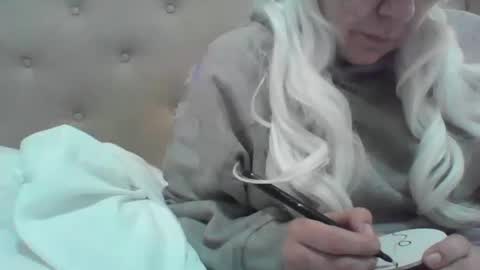 Vanessa Spade online show from January 30, 8:43 am