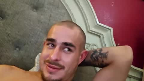 Snapshot of spitface7st907944 chatting on December 22, 12:05 pm Lil blue devil online show from December 22, 12:05 pm