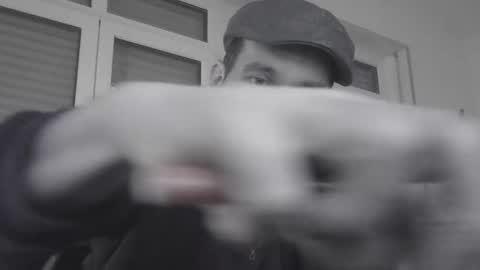 spliffray online show from December 10, 5:07 am