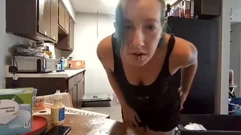 Kova online show from November 11, 3:45 pm