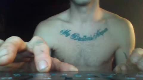 Snapshot of spotlight19955 chatting on December 29, 5:42 am TN stuf online show from December 29, 5:42 am