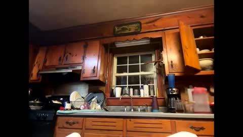 Snapshot of spotlight19955 chatting on January 4, 9:00 am TN stuf online show from January 4, 9:00 am