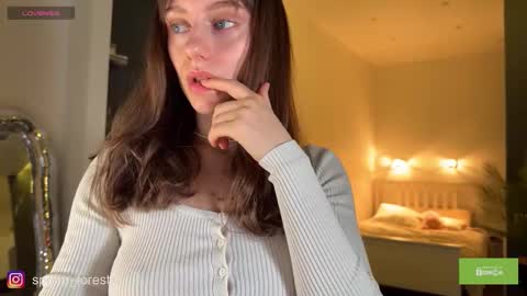 Lilly  online Monday - Friday ask time in pm online show from February 27, 6:35 am