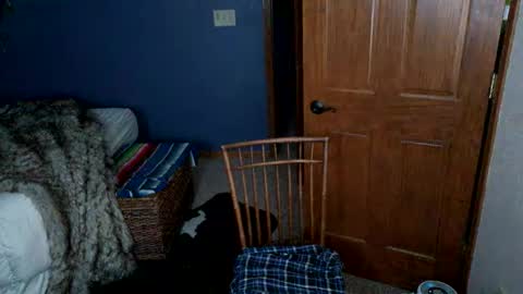 Snapshot of spun_redneck chatting on March 13, 12:06 am Spun Redneck online show from March 13, 12:06 am