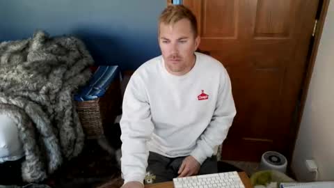 Snapshot of spun_redneck chatting on March 17, 12:30 pm Spun Redneck online show from March 17, 12:30 pm