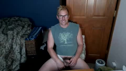 Snapshot of spun_redneck chatting on March 22, 1:20 am Spun Redneck online show from March 22, 1:20 am