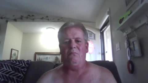 Snapshot of spyder719 chatting on October 29, 9:27 pm spyder719 online show from October 29, 9:27 pm