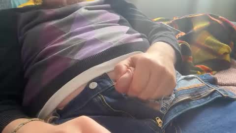 Snapshot of squilliamtentaclez chatting on December 15, 6:23 pm squilliamtentaclez online show from December 15, 6:23 pm