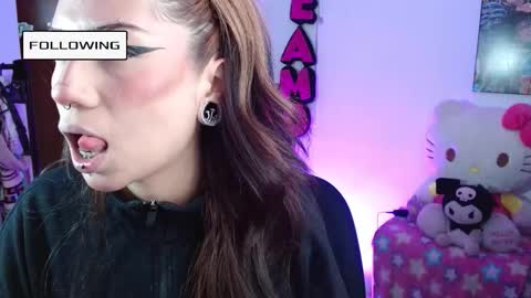  HELLO WELCOME MY NAME IS CHARLOTTE OY A NEW GIRL   online show from December 14, 4:34 pm