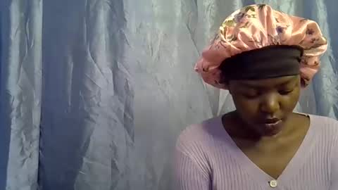 Snapshot of squirt_quueen chatting on February 23, 6:16 pm squirt_quueen online show from February 23, 6:16 pm