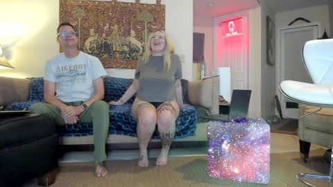 Snapshot of squirt_vip_room chatting on January 5, 1:03 am Roxy Day  Mossimo Knight online show from January 5, 1:03 am