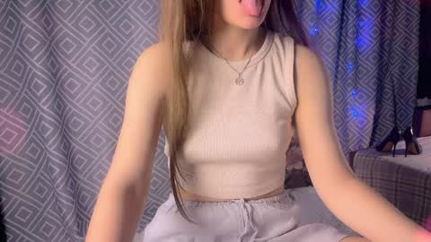   Im starting to stream at 300 GMT  Fansly  online show from June 5, 7:03 am