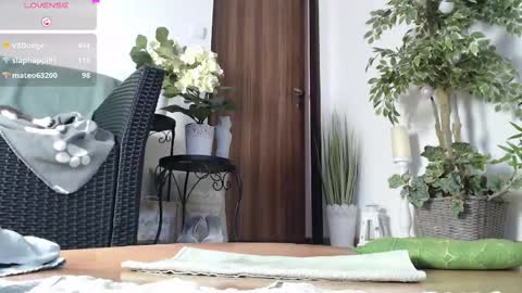 Monica online show from January 23, 8:15 am