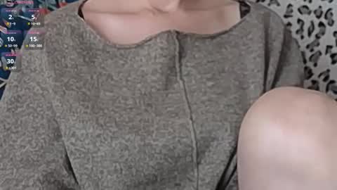 Snapshot of squirtyeleanor chatting on October 18, 9:43 am SquirtyEleanor online show from October 18, 9:43 am