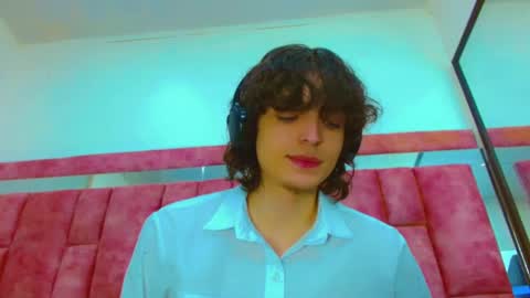 Snapshot of sr_bonnyethan chatting on September 22, 2:08 pm ethan online show from September 22, 2:08 pm