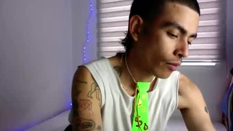 Snapshot of srcejotas chatting on October 5, 3:43 pm sorry mom online show from October 5, 3:43 pm